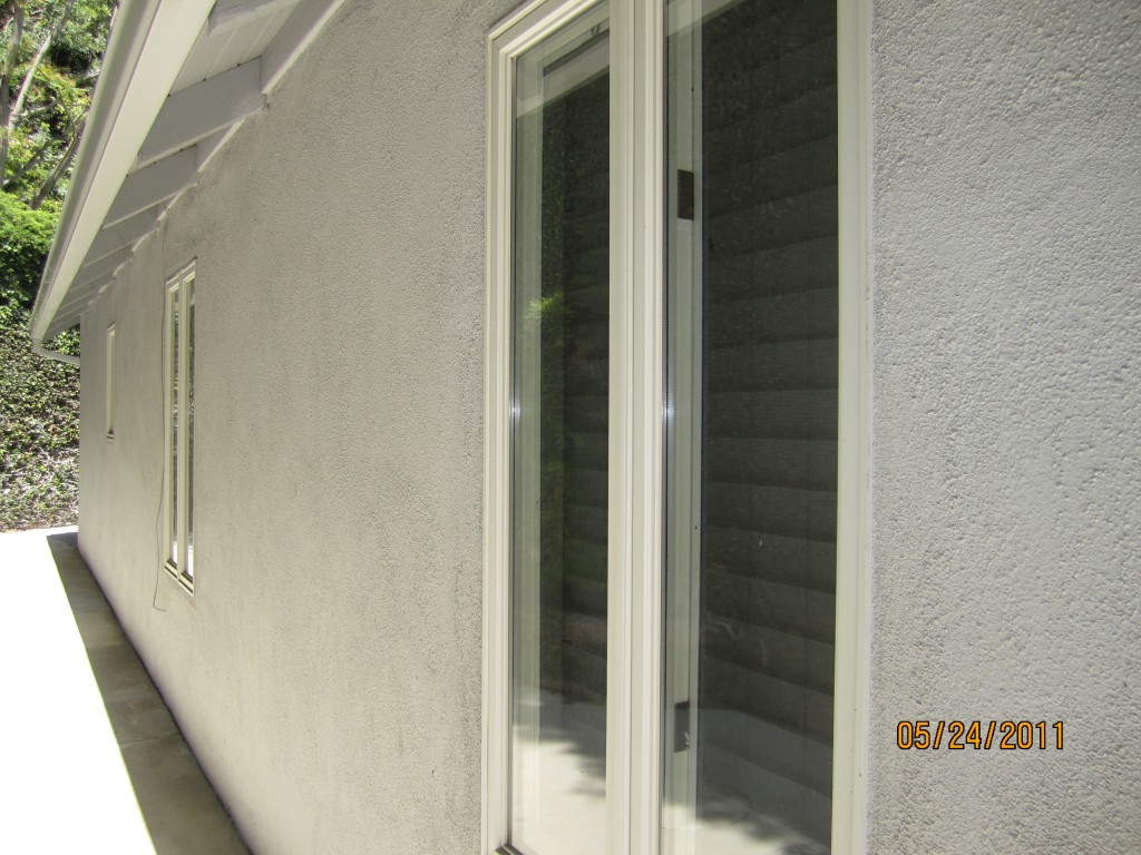 Swinging Screen Doors in Westlake Village