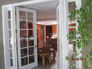 Retractable Screen Doors in Westlake Village (18)