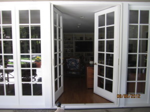 Retractable Screen Doors in Westlake Village
