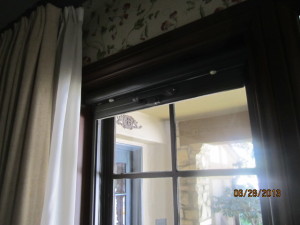 Beverly Hills Retractable Screen Windows