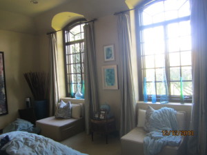 Arched panels installed in bedroomArched panels installed in bedroom